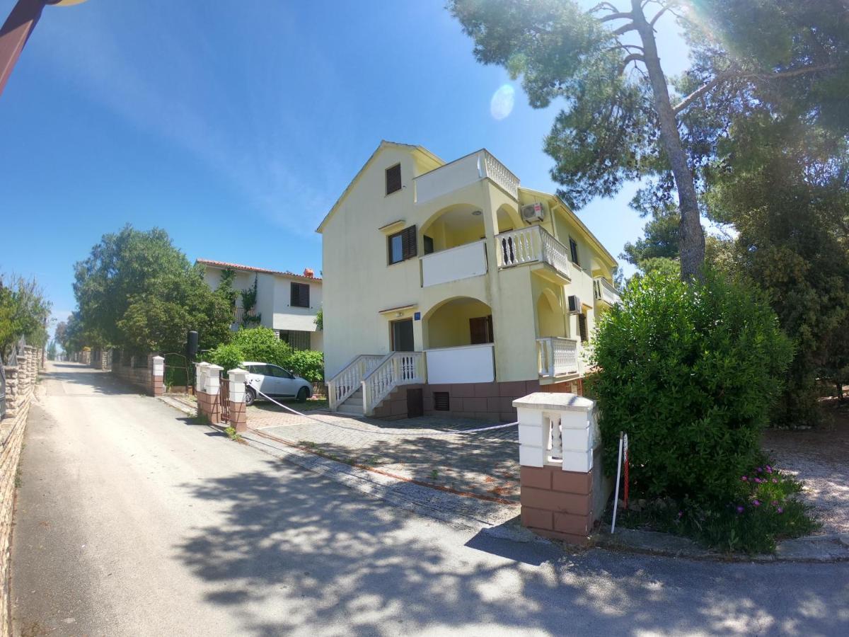 Apartments Stanko Petrcane Eksteriør bilde