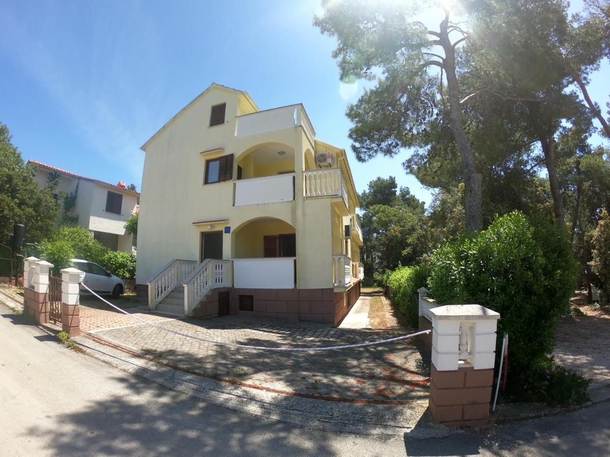 Apartments Stanko Petrcane Eksteriør bilde